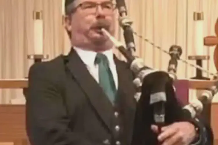 bagpipe lessons