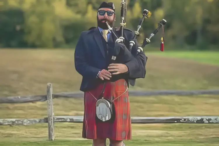 Welcome to Bagpiper Ducan Hurst