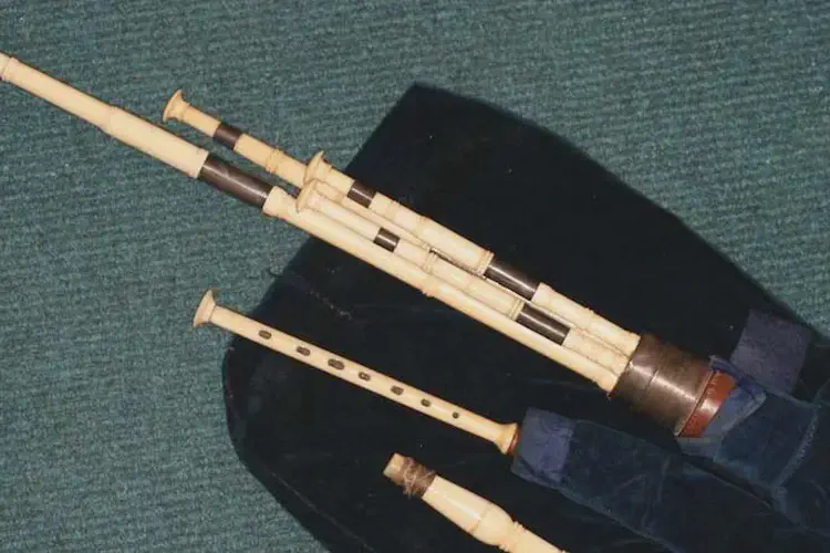 northumbrian pipes
